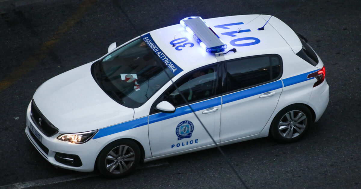 Πάτρα: Συγγενείς συλληφθέντων ήθελαν να περάσουν κρουασάν με «γέμιση» χασίς  στα κρατητήρια | Parallaxi Magazine
