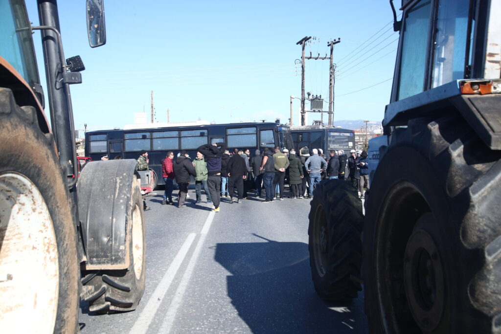 θεσσαλονίκη-μπλόκο-της-ελ-ασ-με-κλούβε-1110866