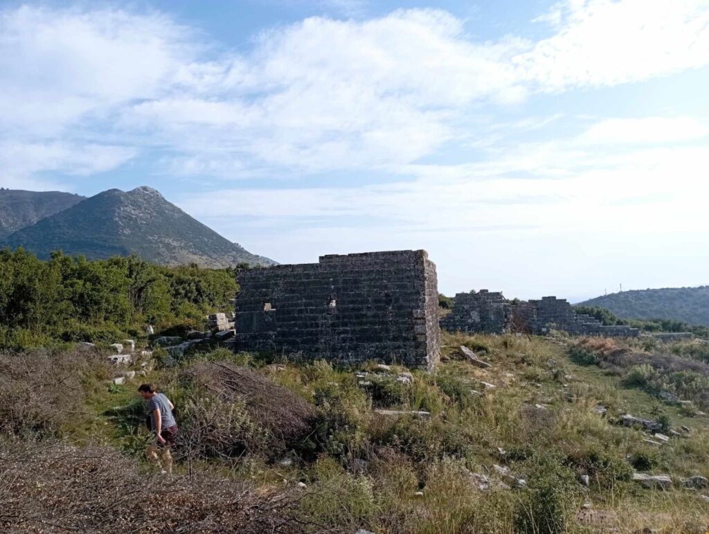 όρραον-ένα-οδοιπορικό-στον-οικισμό-τω-1193733