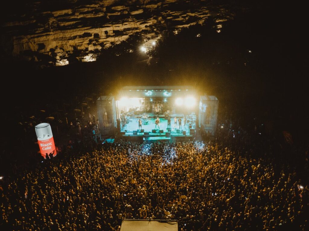 η-βίκος-cola-θα-ξεσηκώσει-το-matala-beach-festival-για-2η-χρον-1183045