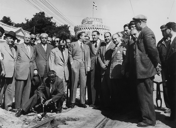 Τραμ, Ντεπώ