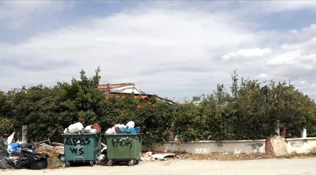 λόφοι-από-ογκώδη-αντικείμενα-και-μπάζ-1209161