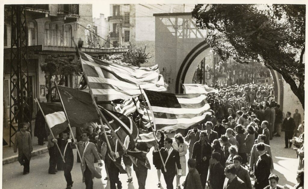 οι-σκληρές-μάχες-του-ελασ-εναντίον-των-1235811