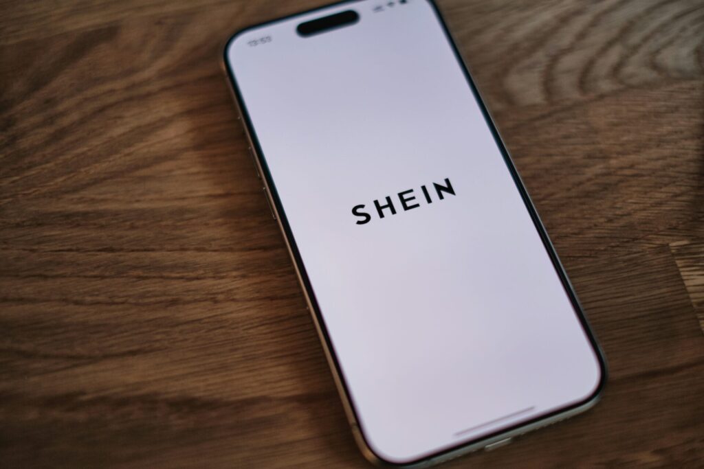 shein-πώς-καταφέρνει-να-έχει-έσοδα-από-τα-πρ-1237749