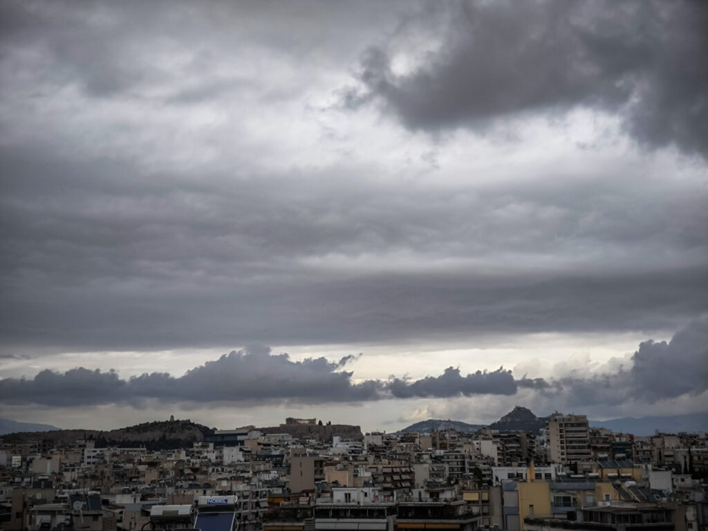 καιρός-μικρή-πτώση-της-θερμοκρασίας-σ-1260463