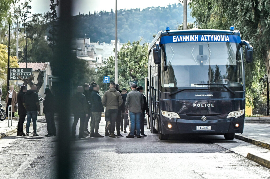 με-κύκλωμα-προστασίας-οίκων-ανοχής-φα-1267215