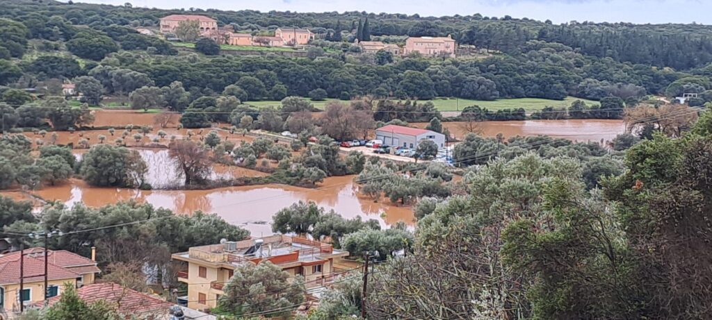 κεφαλονιά-ισχυρές-βροχοπτώσεις-έπνι-1280492