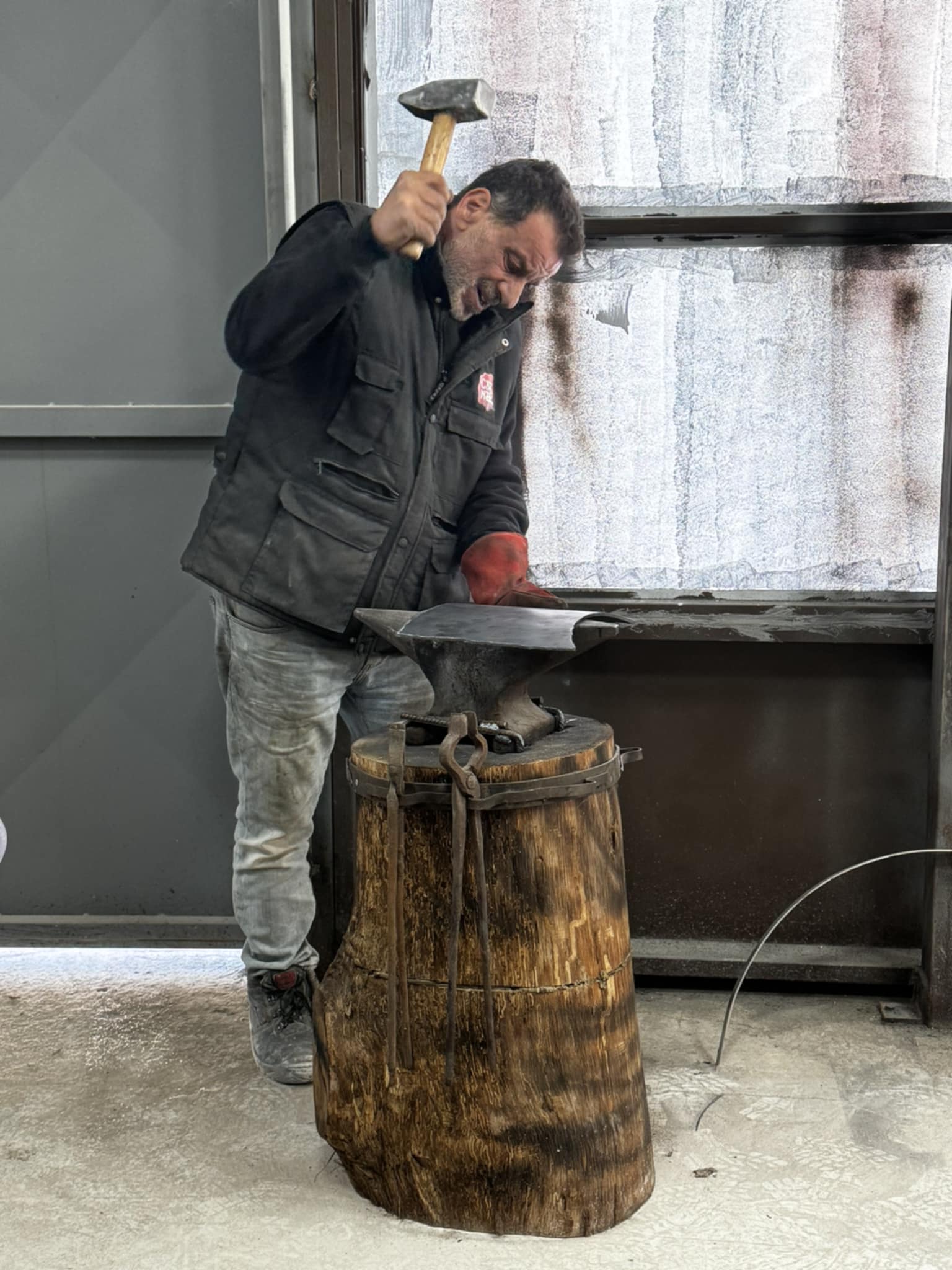 Μνημείο για Τέμπη