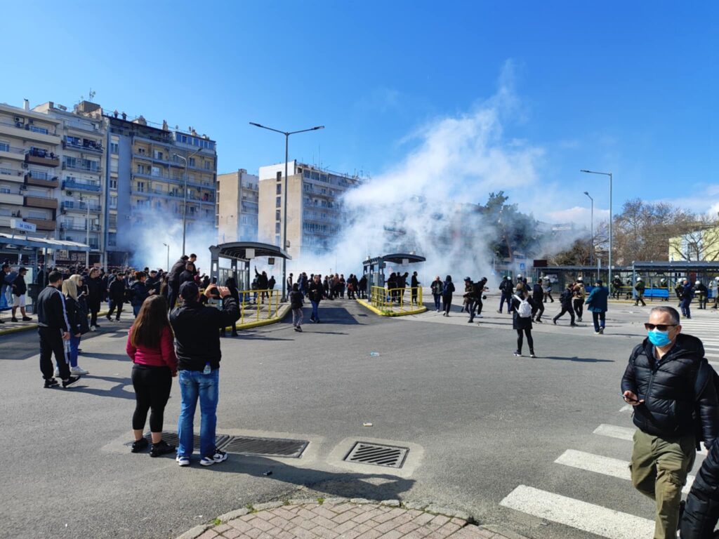 θεσσαλονίκη-βίντεο-ένταση-έξω-από-τον-1286526