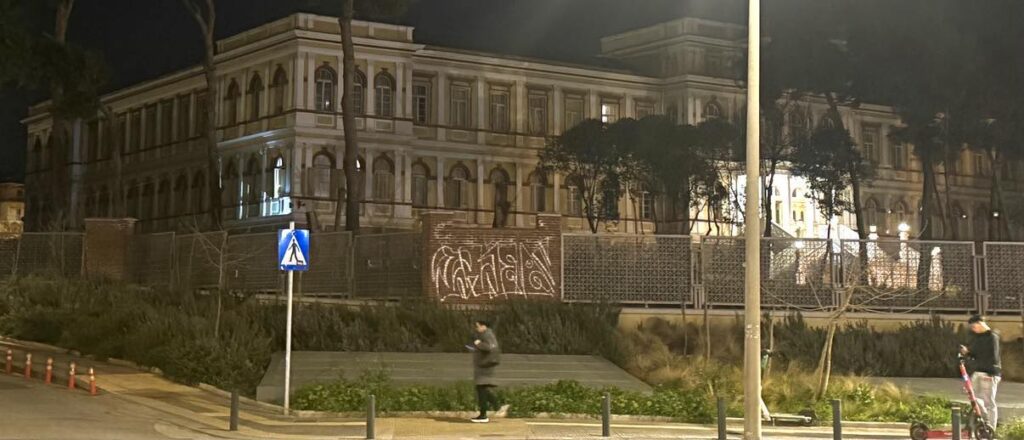 αν-φωτιζόταν-το-παπάφειο-θα-άλλαζε-όψη-1293276