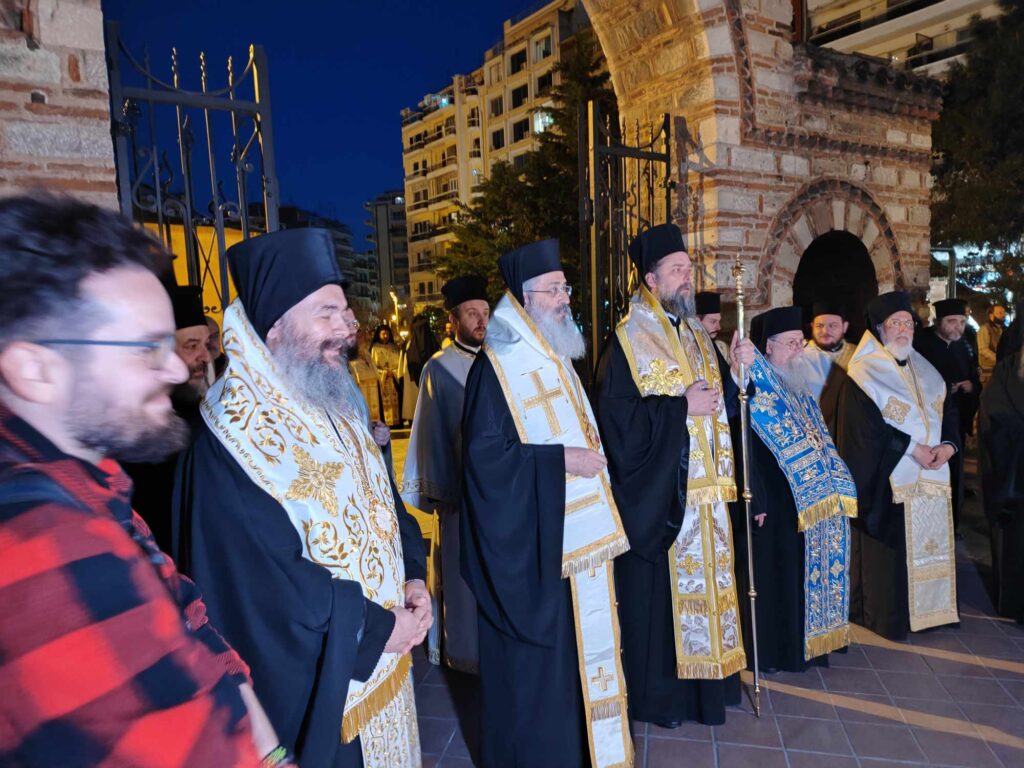 λαϊκό-προσκύνημα-για-τον-άνθιμο-στην-α-1292323