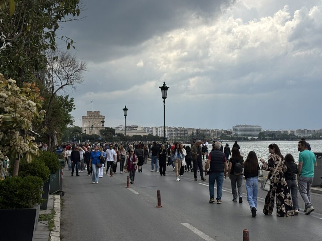 πεζοδρόμηση-λεωφόρου-νίκης-μια-διαφο-1311197