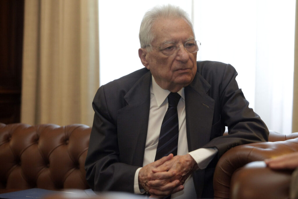 πέθανε-ο-πρώην-υπουργός-εξωτερικών-πέ-1314661
