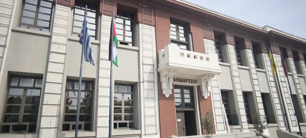 η-σημαία-της-παλαιστίνης-στο-δημαρχεί-1320122