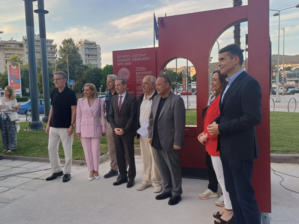 afises-kata-toy-netaniachoy-se-geitonies-tis-thessalonikis-1324172