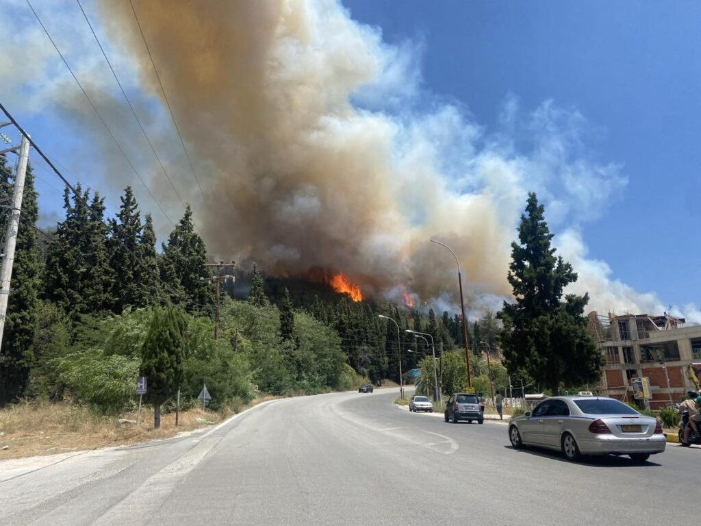 συναγερμός-με-μεγάλη-φωτιά-στην-καβάλ-1341348