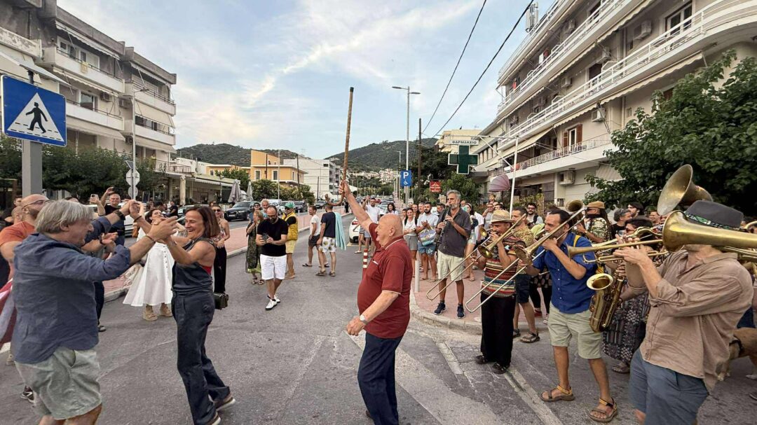 βιντεο-μάγεψε-τους-πάντες-το-αποχαιρε-1338022