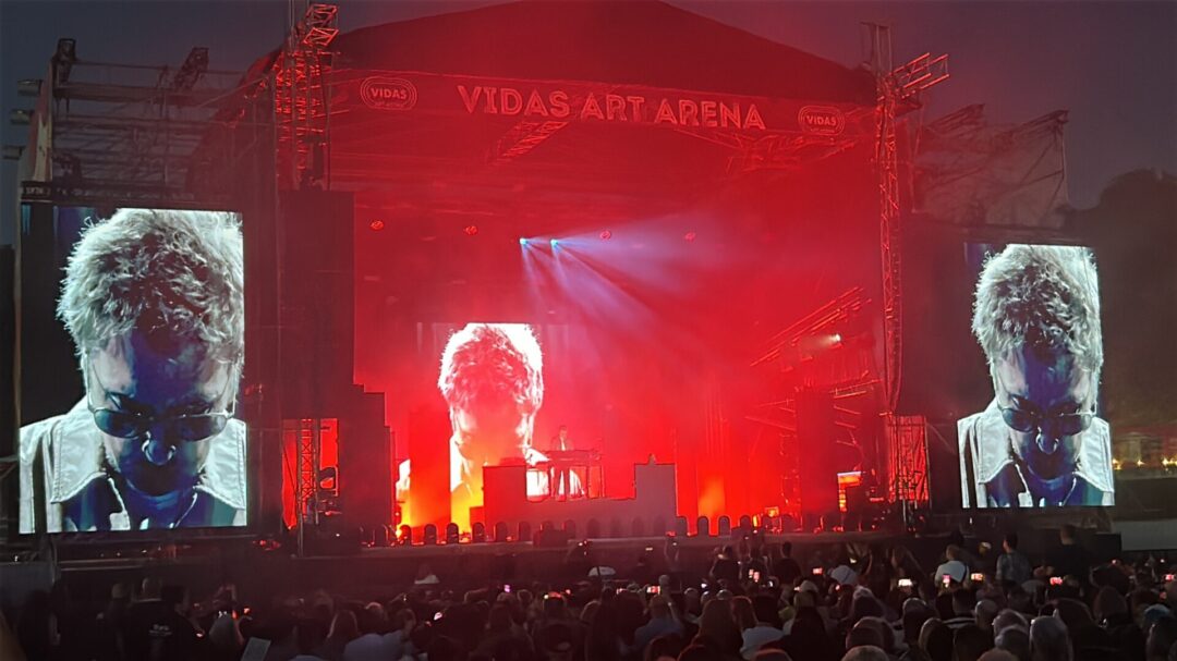 jean-michel-jarre-ο-πατέρας-της-ηλεκτρονικής-μουσικ-1339971