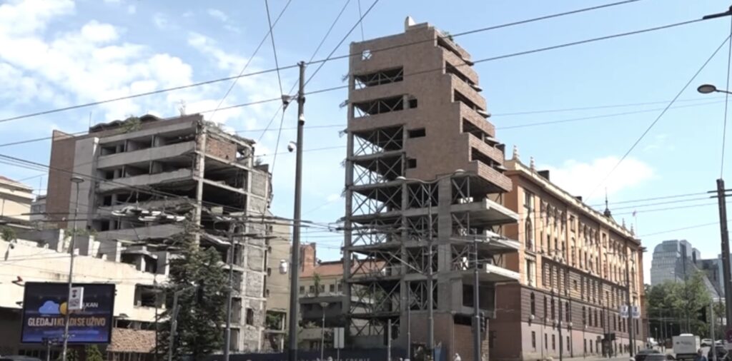 ορόσημο-του-βελιγραδίου-που-βομβαρδί-1338674