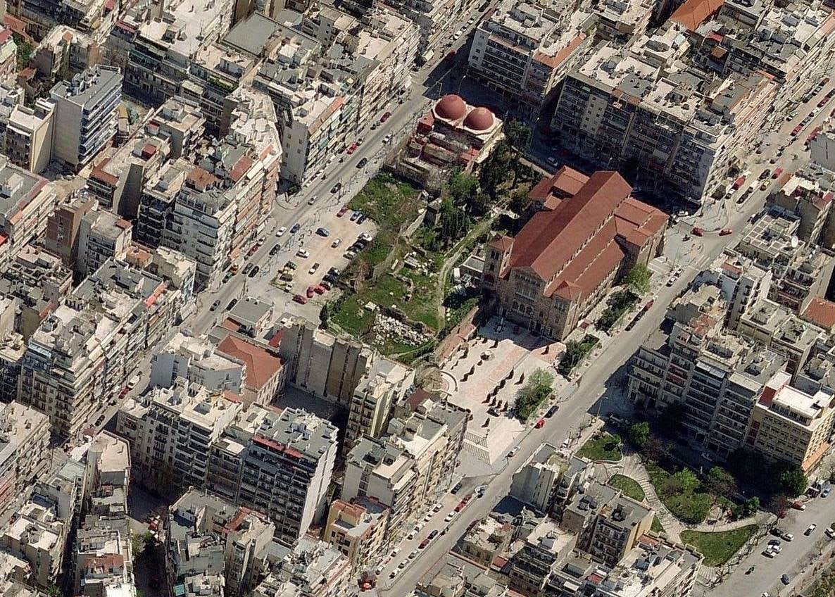 Πλατεία Εμπράρ