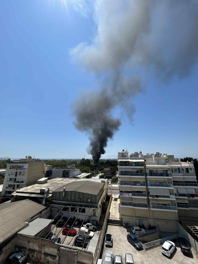 θεσσαλονίκη-υπό-μερικό-έλεγχο-η-φωτιά-1351338