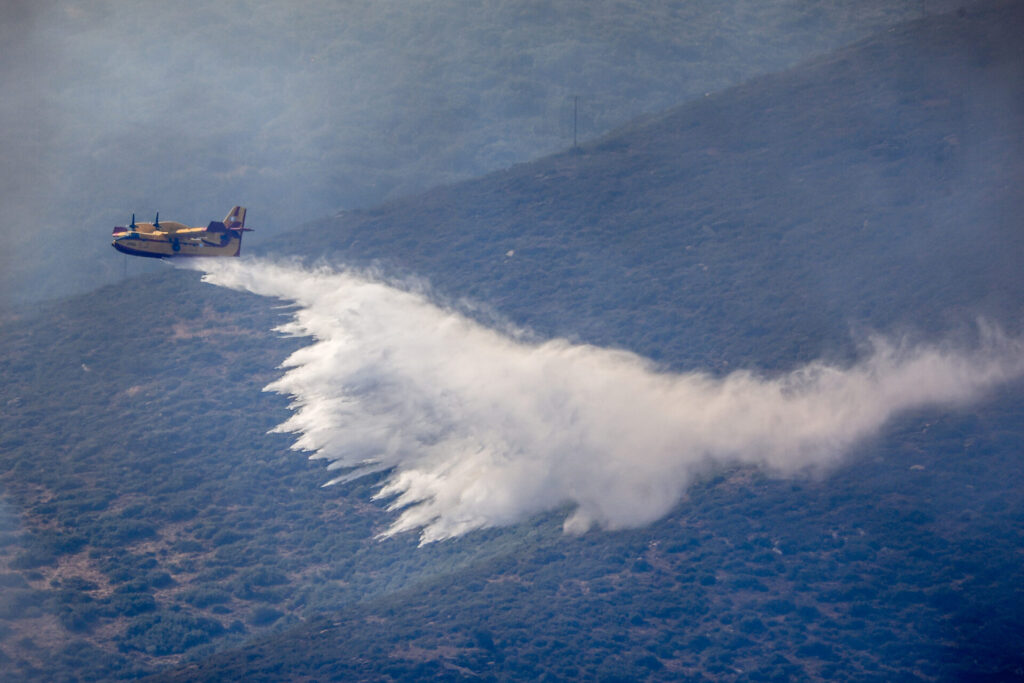 σε-ύφεση-οι-φωτιές-σε-λακωνία-και-κορωπ-1355450