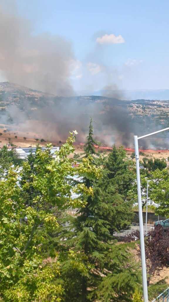 φωτιά-στην-κοζάνη-ήχησε-το-112-εκκενώθ-1345577