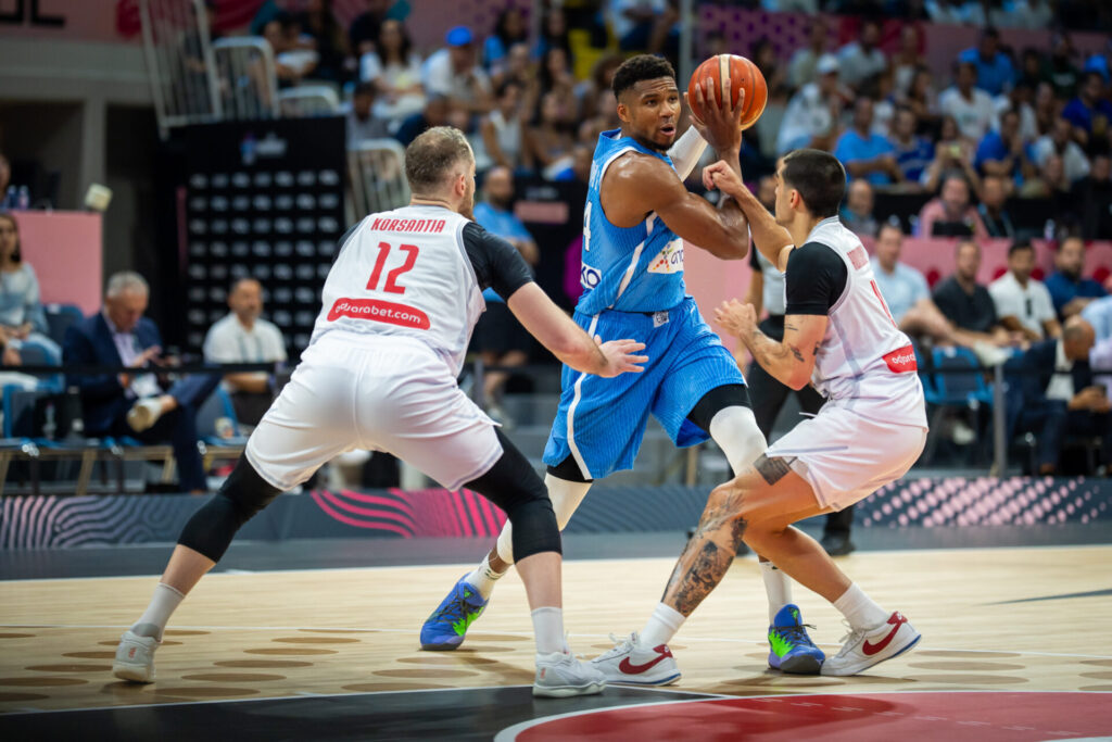 eurobasket-σαρωτική-η-ελλάδα-σφράγισε-πρόκρισ-1369589