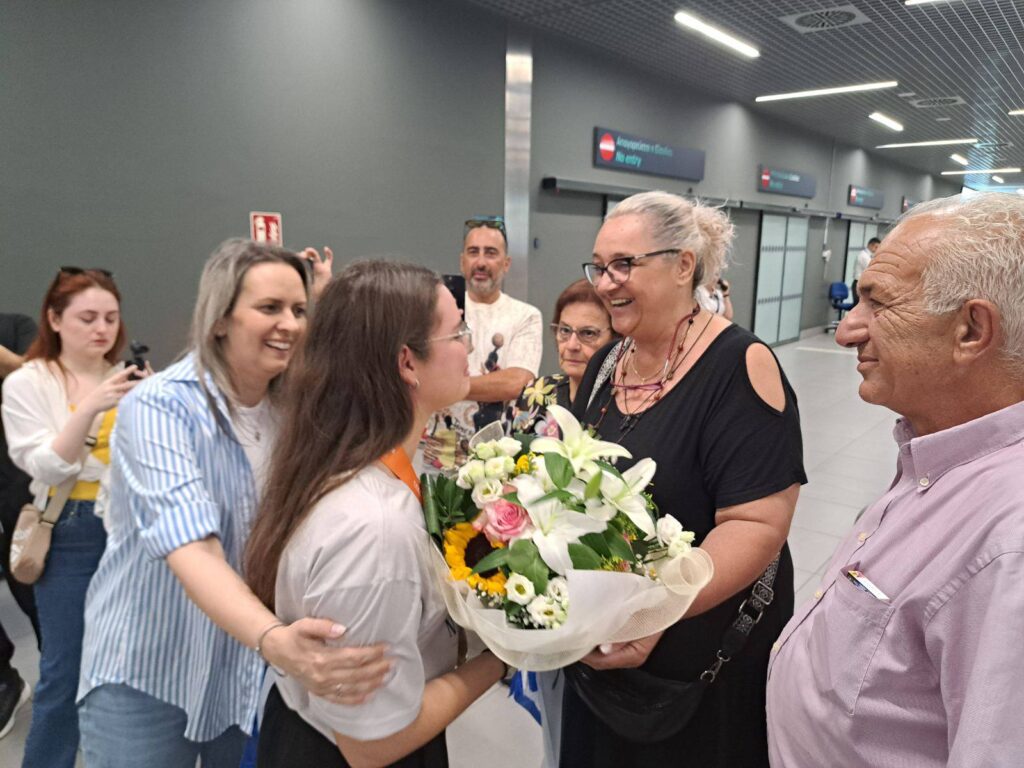αεροδρόμιο-μακεδονία-θερμή-υποδοχή-γ-1356863