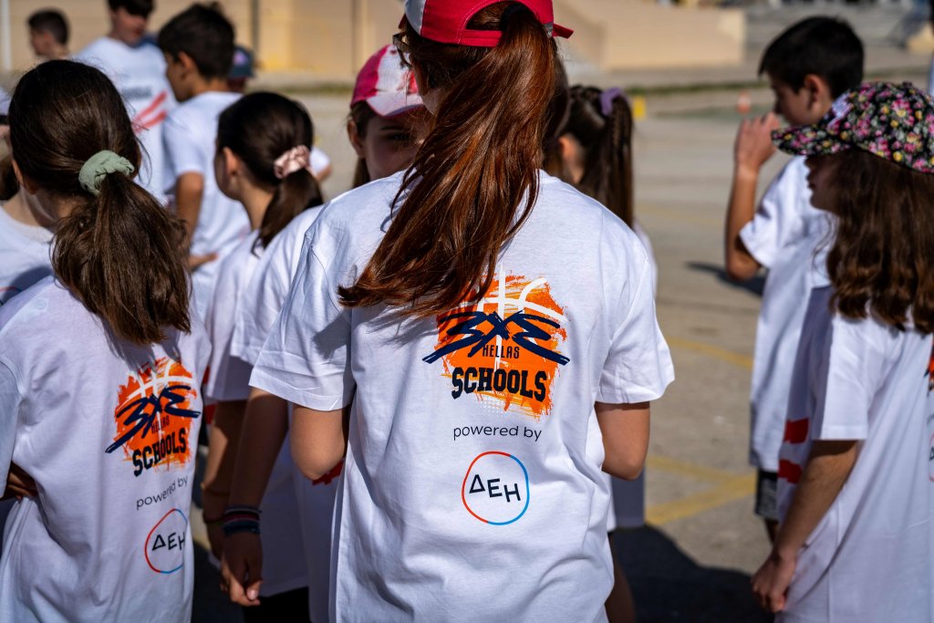 το-33-schools-powered-by-δεη-επιστρέφει-και-παίζει-δυν-1380110