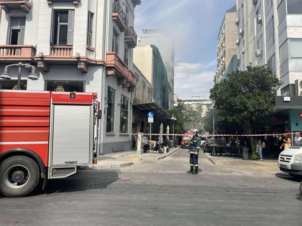 φωτιά-τώρα-στα-άνω-λαδάδικα-1371204