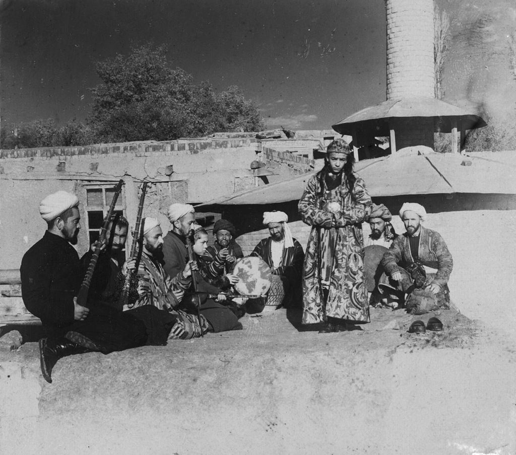 bacha-bazi-το-απεχθές-έθιμο-που-νομιμοποιεί-1379146