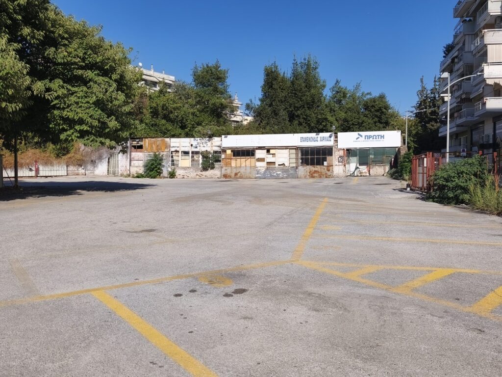 χαριλάου-ανοιχτό-πάρκινγκ-μετατρέπε-1379322