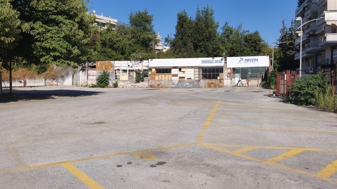 χαριλάου-ανοιχτό-πάρκινγκ-μετατρέπε-1379322