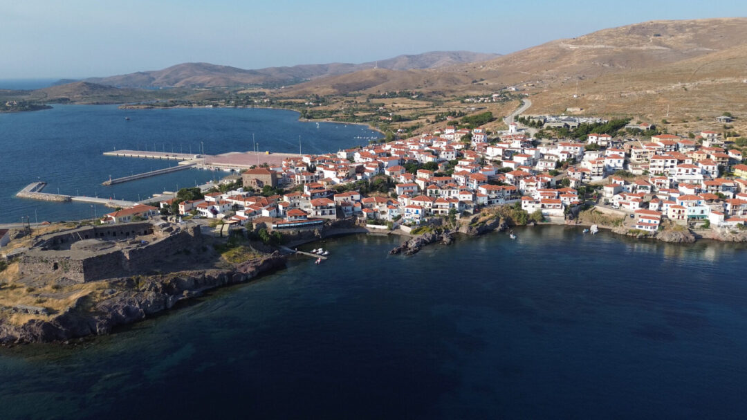 σίγρι-η-πανέμορφη-κωμόπολη-της-λέσβου-1370451