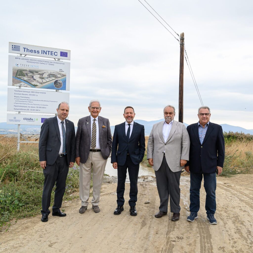 ο-γιάννης-στουρνάρας-επισκέφτηκε-το-thess-int-1382765