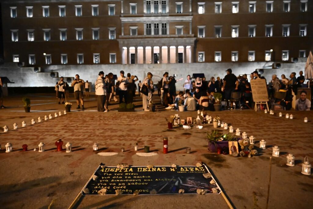 ένα-αμείλικτο-σπαραχτικό-γιατί-1377127