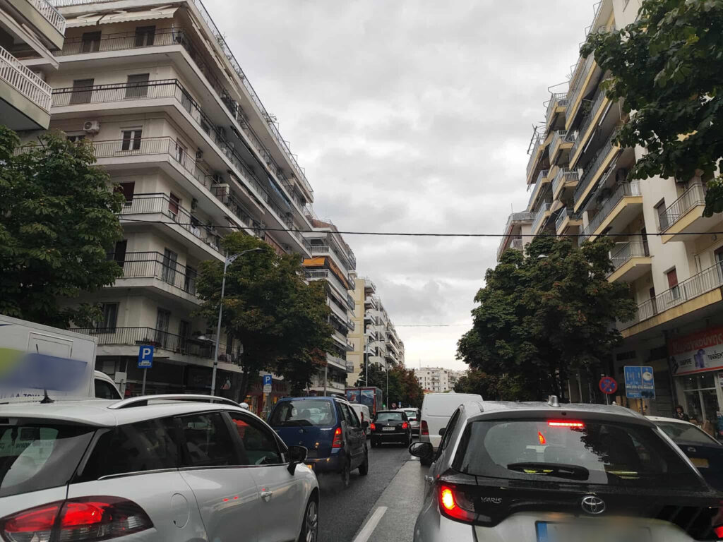 κίνηση-στη-θεσσαλονίκη-1-ώρα-και-15-λεπτά-1383277