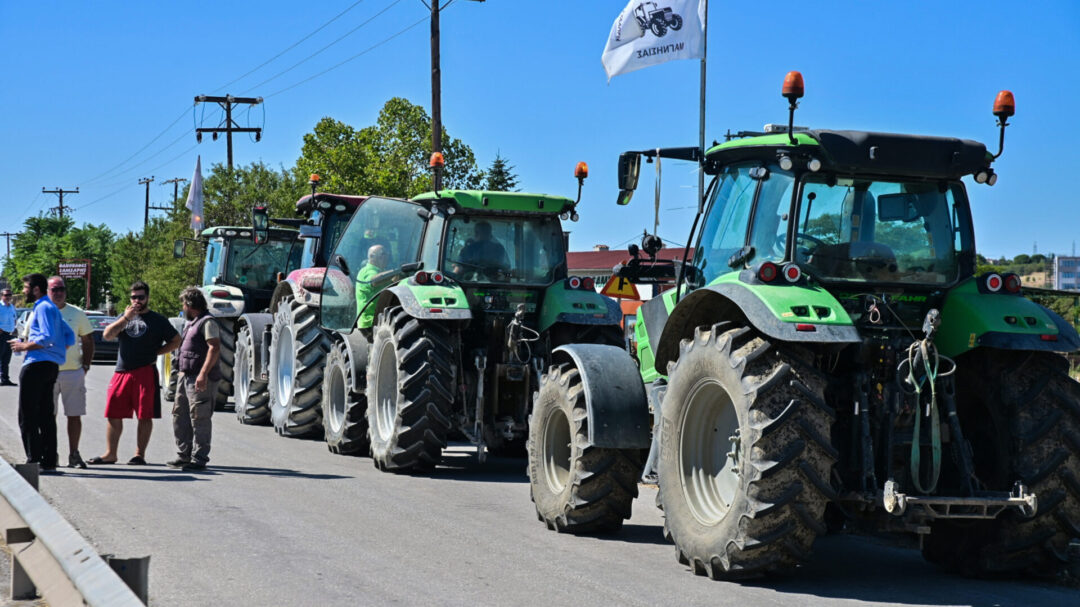στους-δρόμους-βγαίνουν-οι-αγρότες-πό-1386414