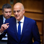 Δένδιας