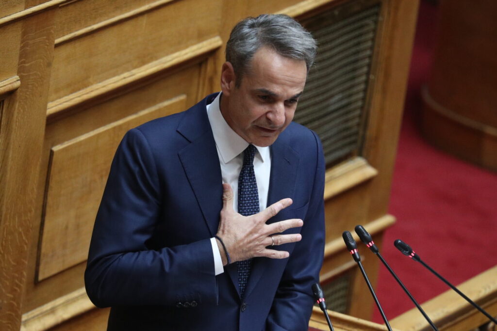 μητσοτάκης-στη-βουλη-φροντίζω-να-μην-1389899