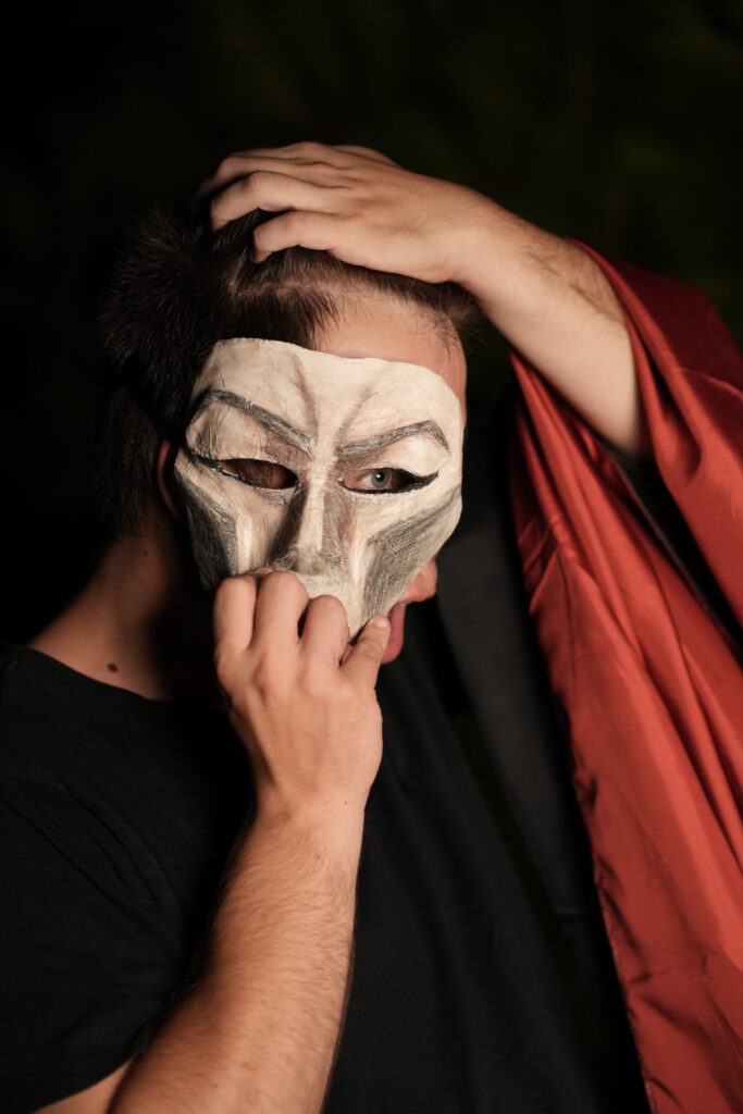 η-παράσταση-που-ξαναδιαβάζει-τη-μήδ-1388601