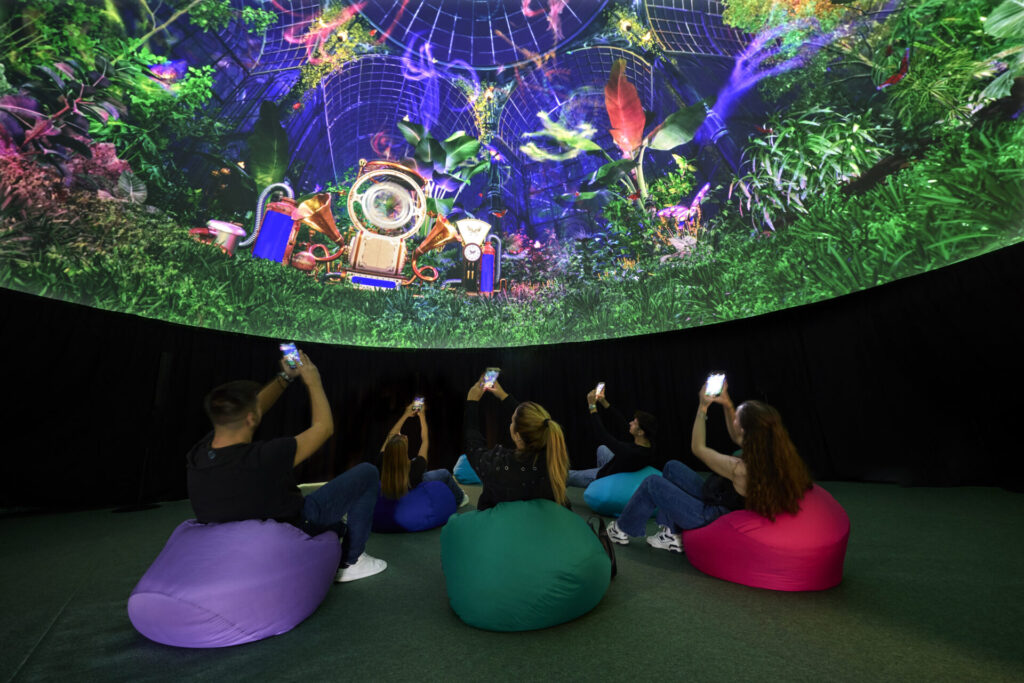 parallaxi-magazine-to-free-press-της-θεσσαλονίκης-1393638