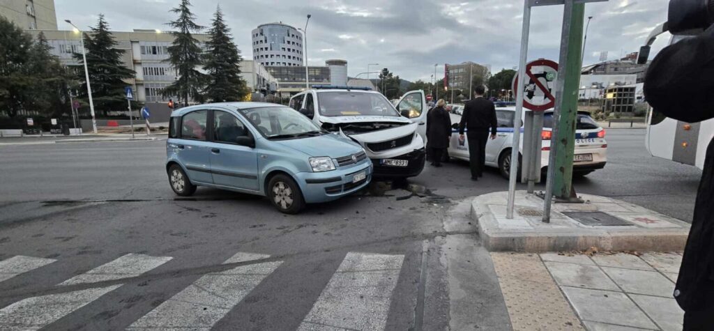 θεσσαλονίκη-ιδιωτικό-ασθενοφόρο-συγ-1391370