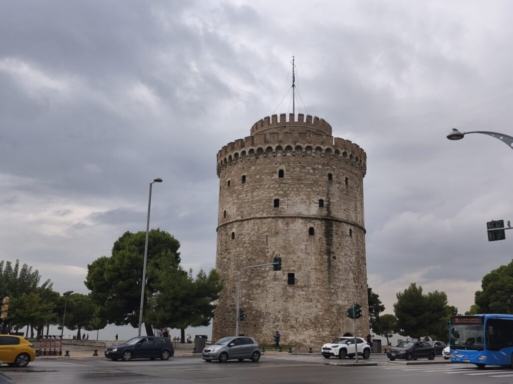 parallaxi-magazine-to-free-press-της-θεσσαλονίκης-1385719