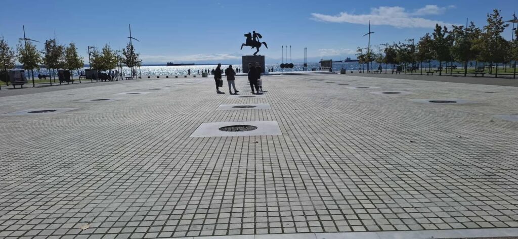 νέα-παραλία-προβλήματα-με-τα-σιντριβά-1386590