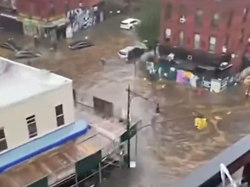 νέα-υόρκη-δύο-νεκροί-από-τις-σφοδρές-πλ-1395188