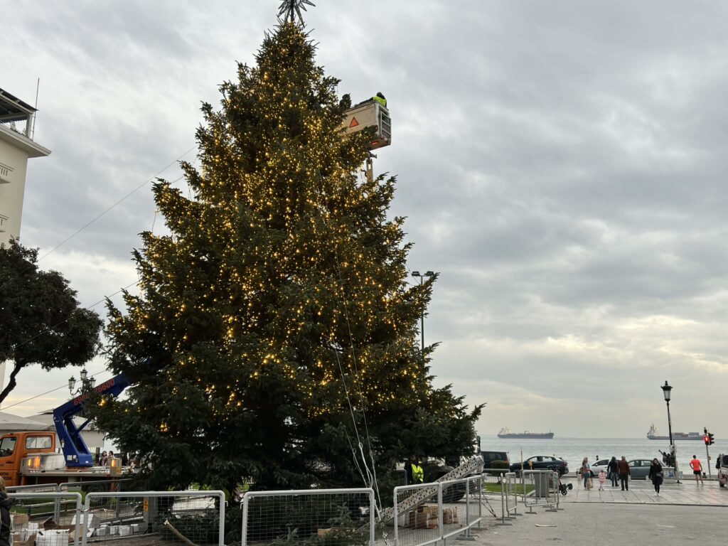 σε-γιορτινούς-ρυθμούς-η-θεσσαλονίκη-1405250