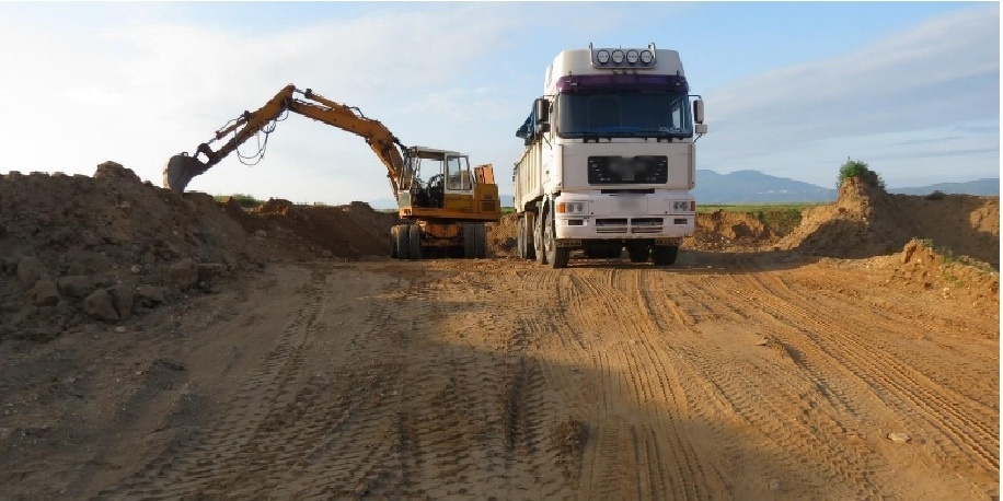 parallaxi-magazine-to-free-press-της-θεσσαλονίκης-1397896