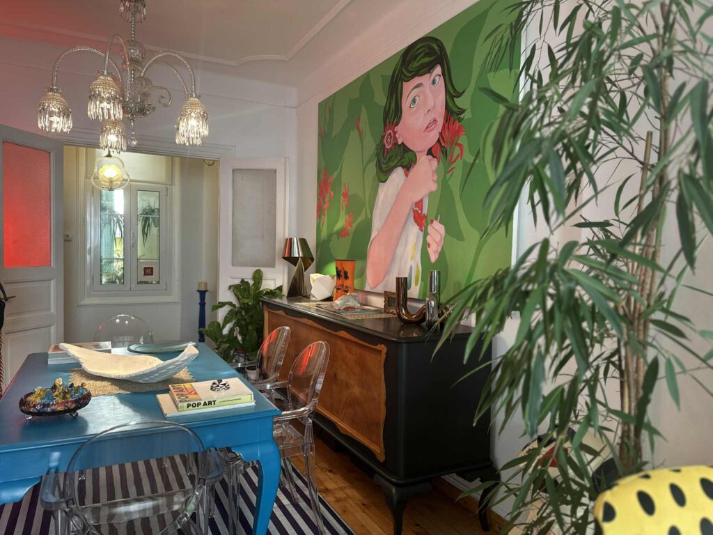 tρυπώσαμε-στο-σπίτι-του-ζωγράφου-νίκου-1404245